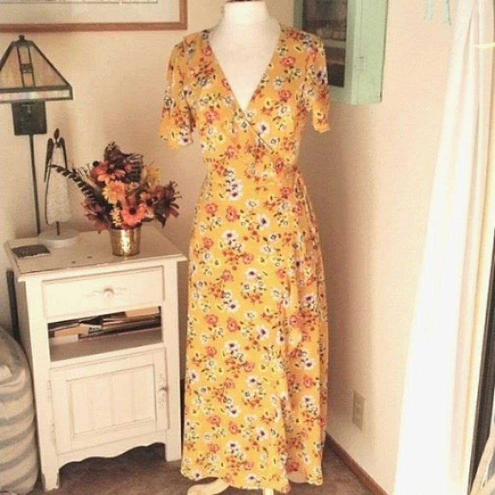 Speechless Wrap Front Floral Midi Dress
